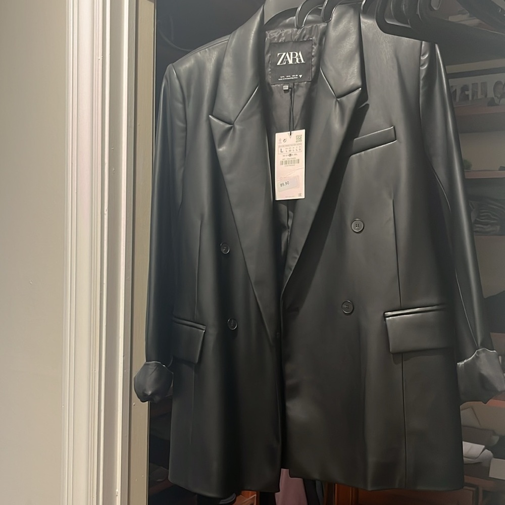 ZARA Black Double-Breasted Blazer